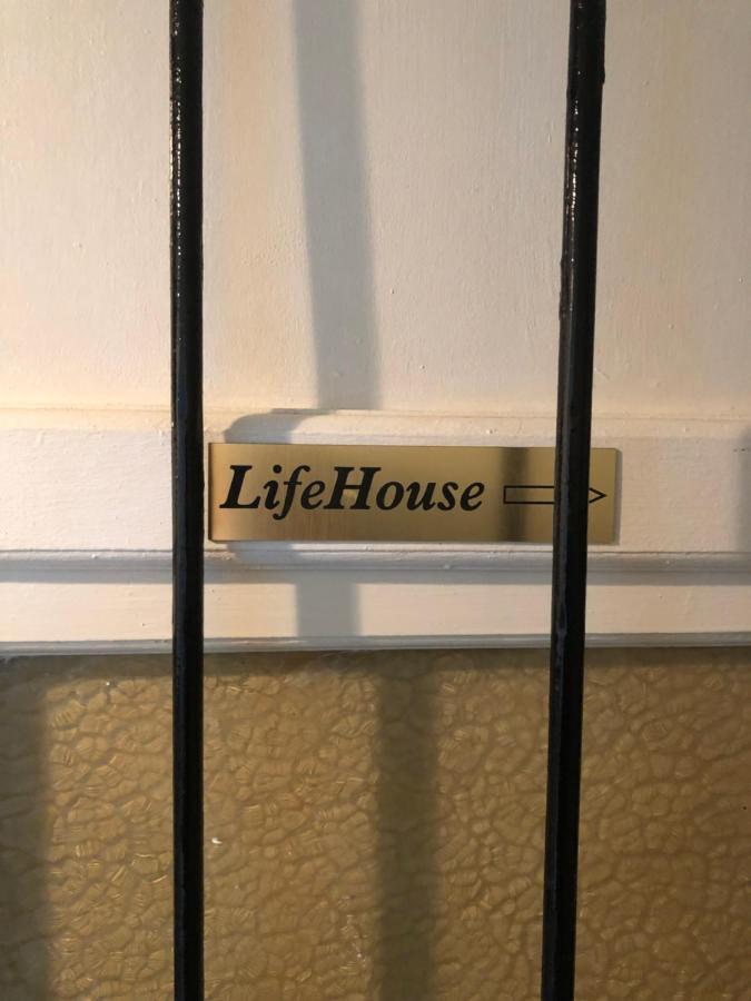 شقة Lifehouse Cathedral * Free Parking* Superiorwifi* المرية المظهر الخارجي الصورة